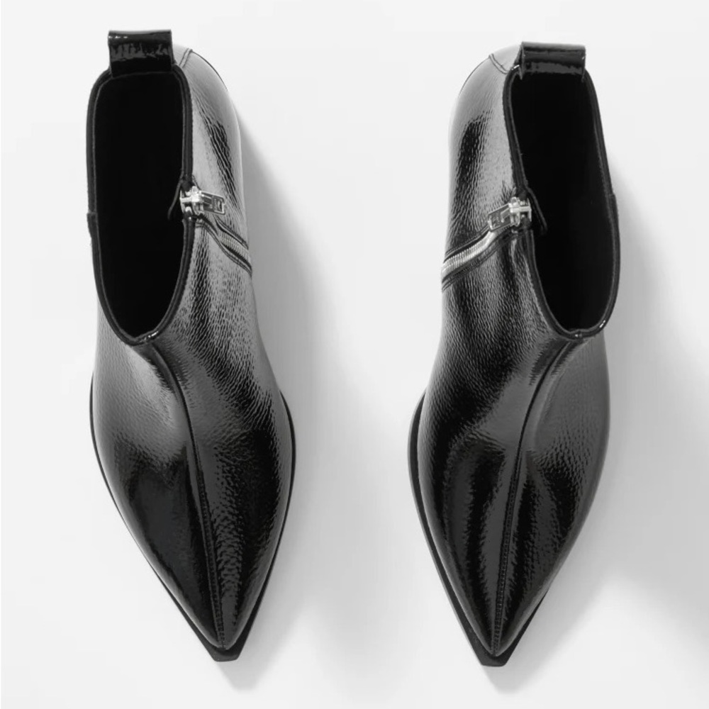 Everlane Glossy Black Boss Booties - Size 8 - Picture 3 of 10